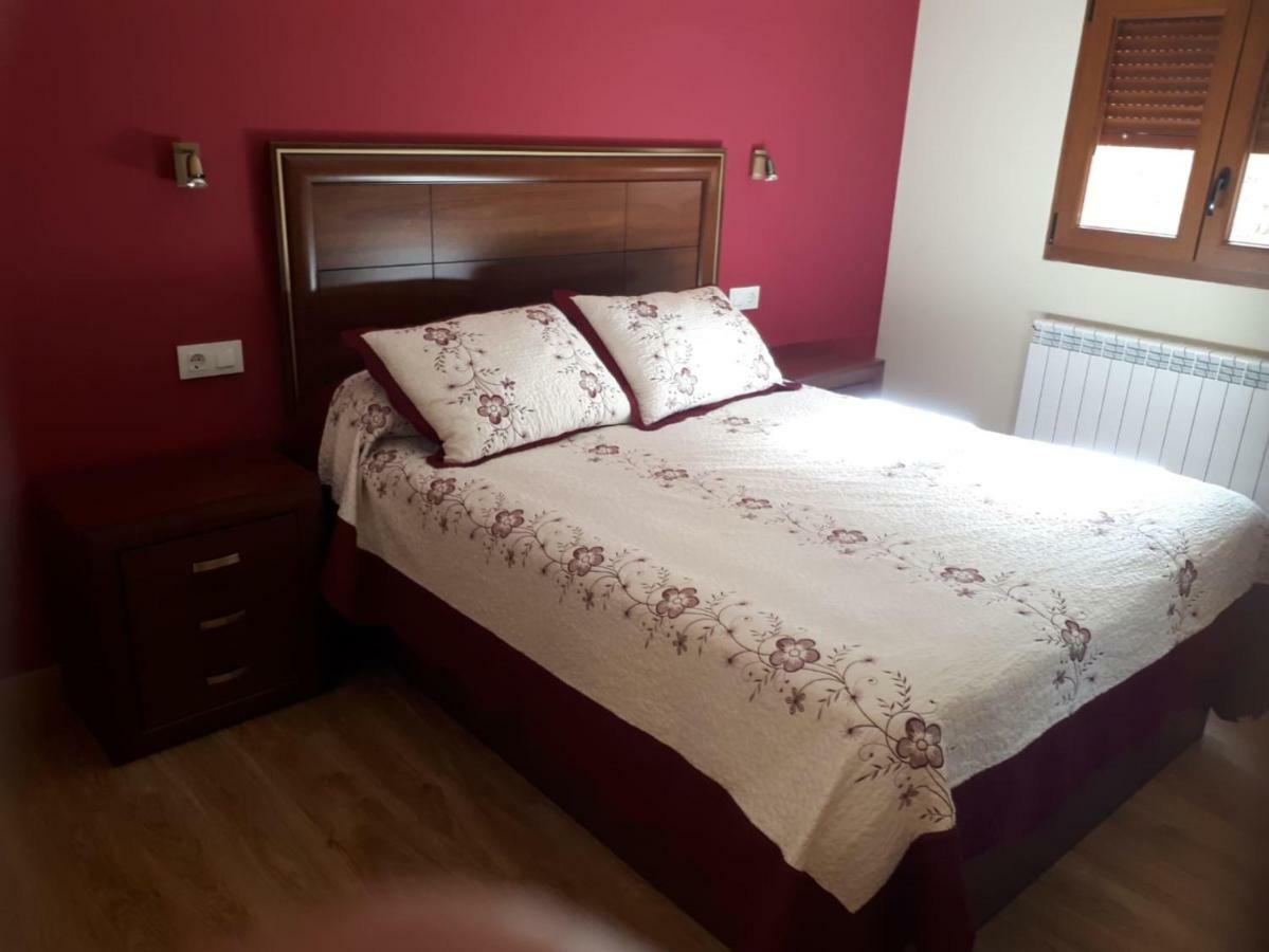 Apartamentos Camino Santo Toribio Mieses Exteriör bild